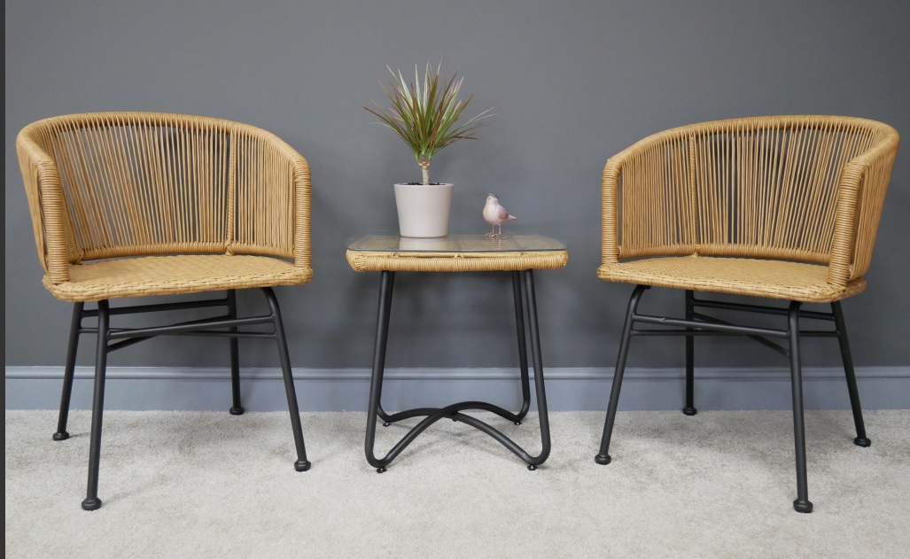 6678 Rattan Table & Two Chairs